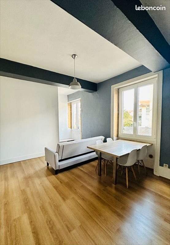 Appartement à louer, 31m², Roanne