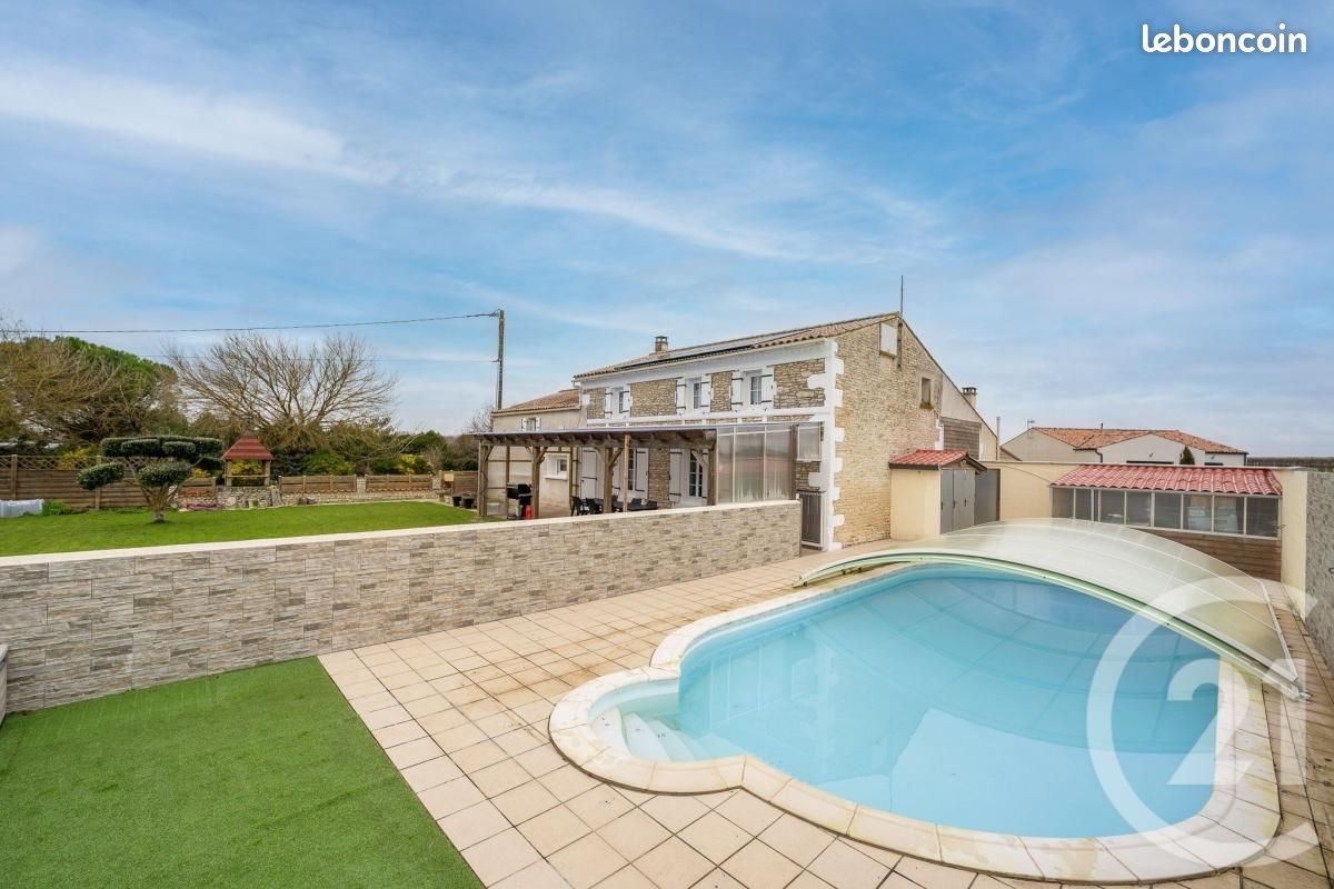 Maison à vendre, 190m², Corme-Ecluse