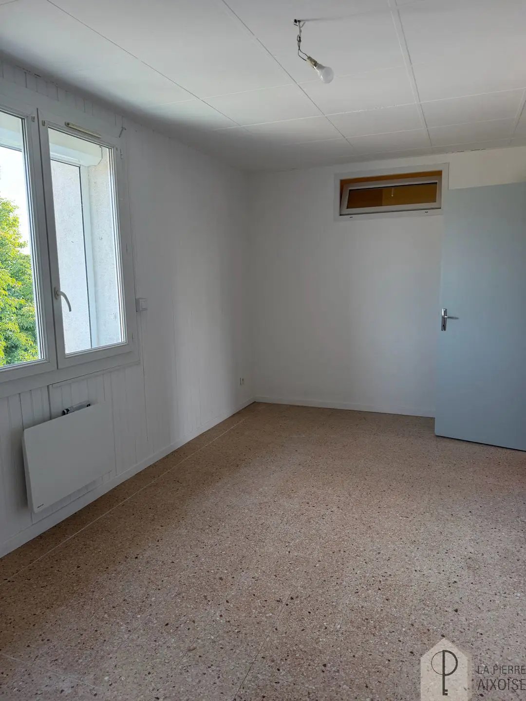 Appartement à louer, 66m², Trets