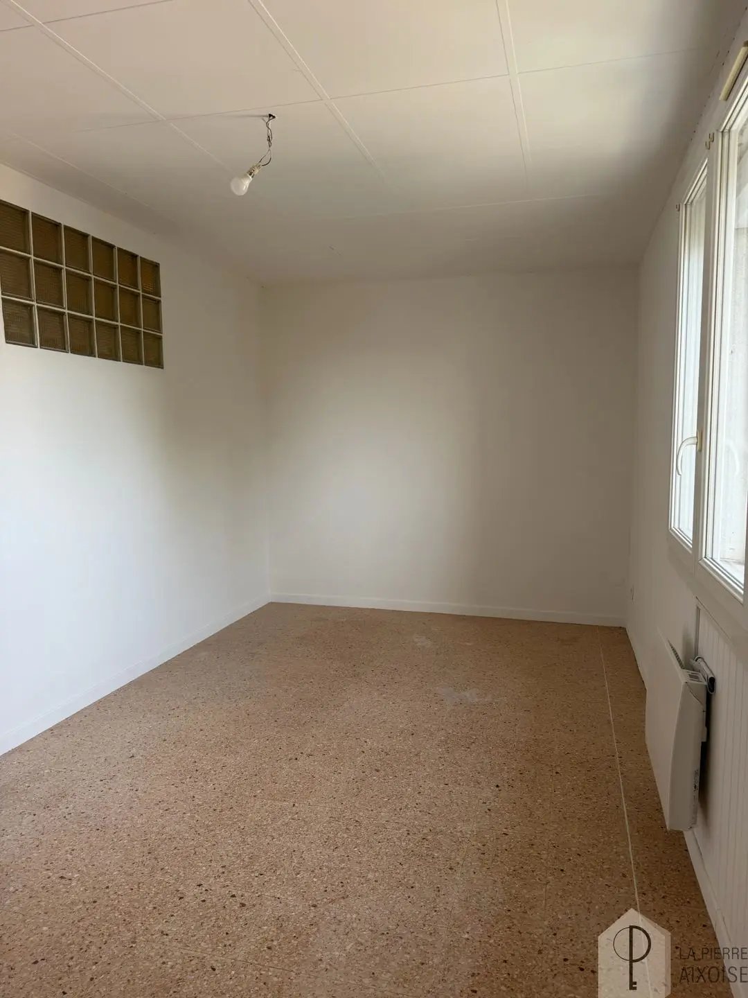 Appartement à louer, 66m², Trets