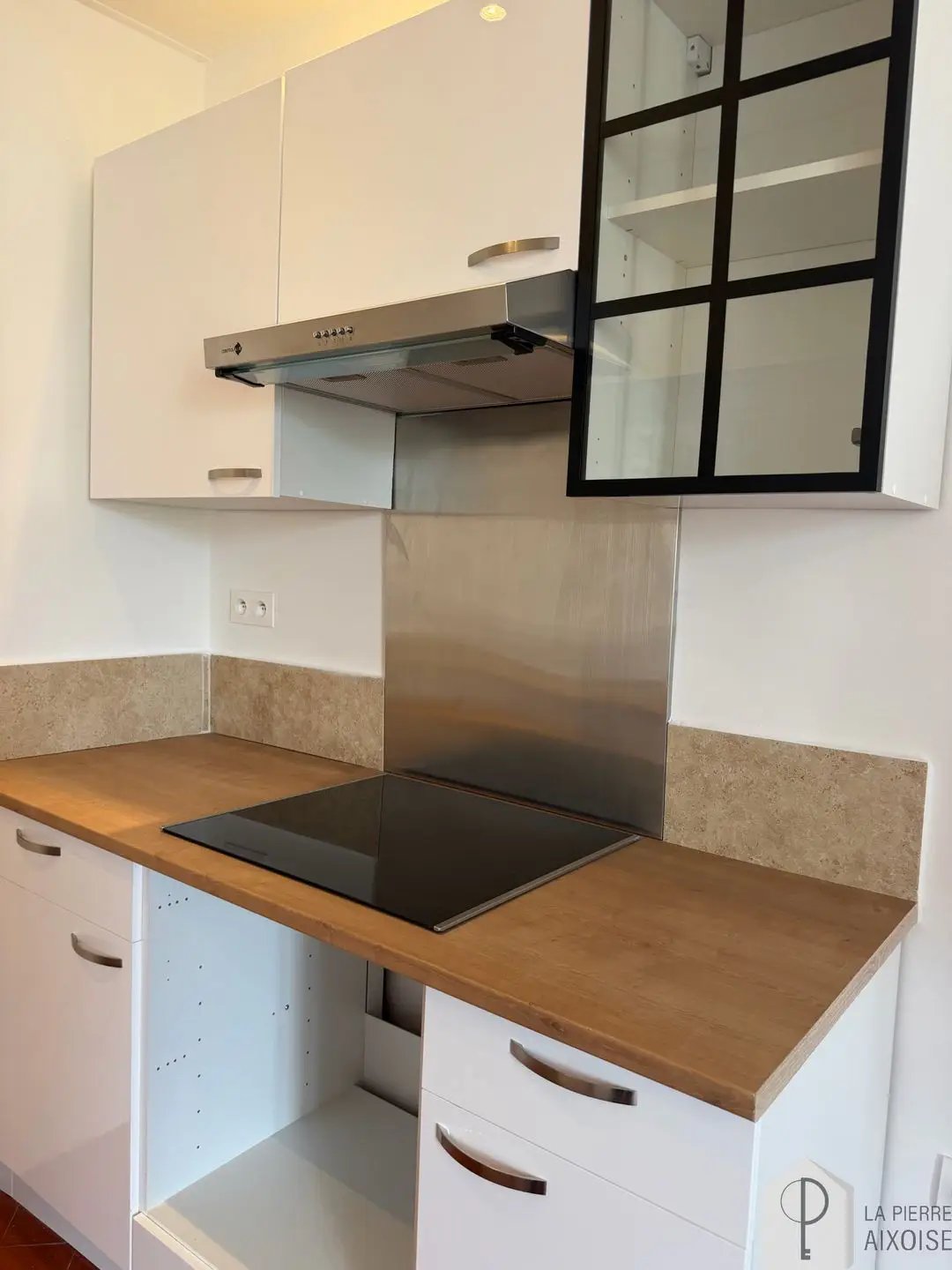 Appartement à louer, 66m², Trets