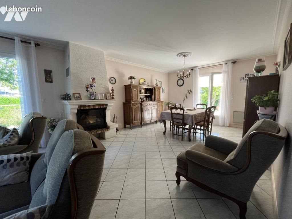 Maison à vendre, 126m², Laval