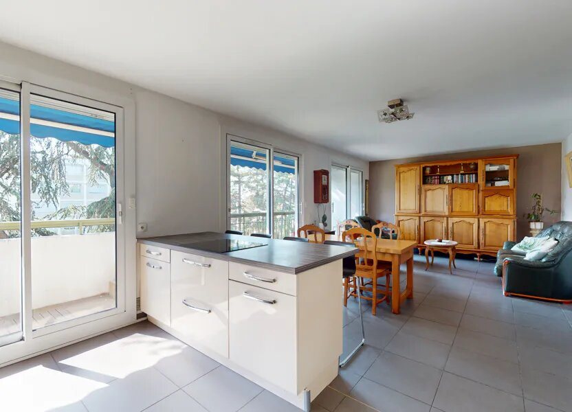 Appartement à vendre, 82m², Bron