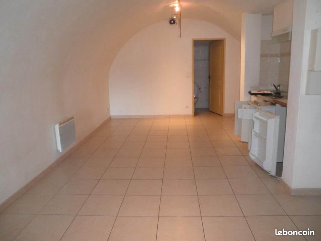 Appartement à louer, 40m², Cadenet