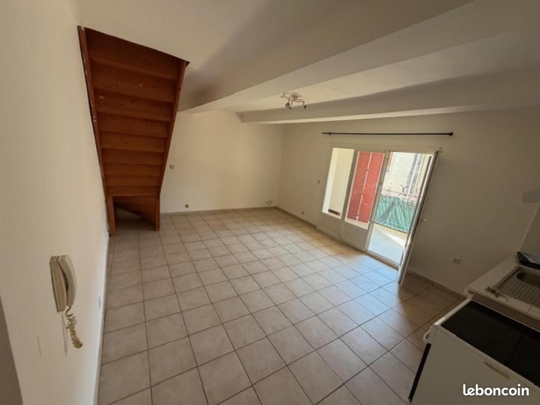 Appartement à louer, 56m², Charleval