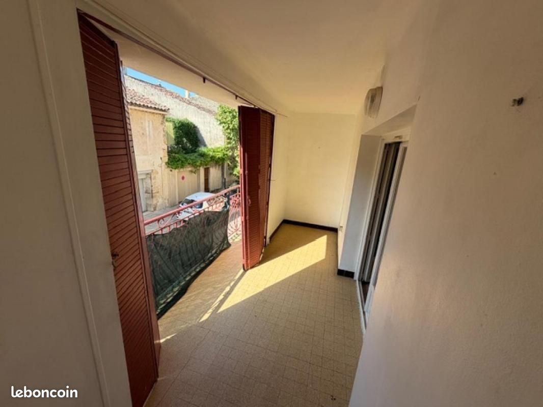 Appartement à louer, 56m², Charleval
