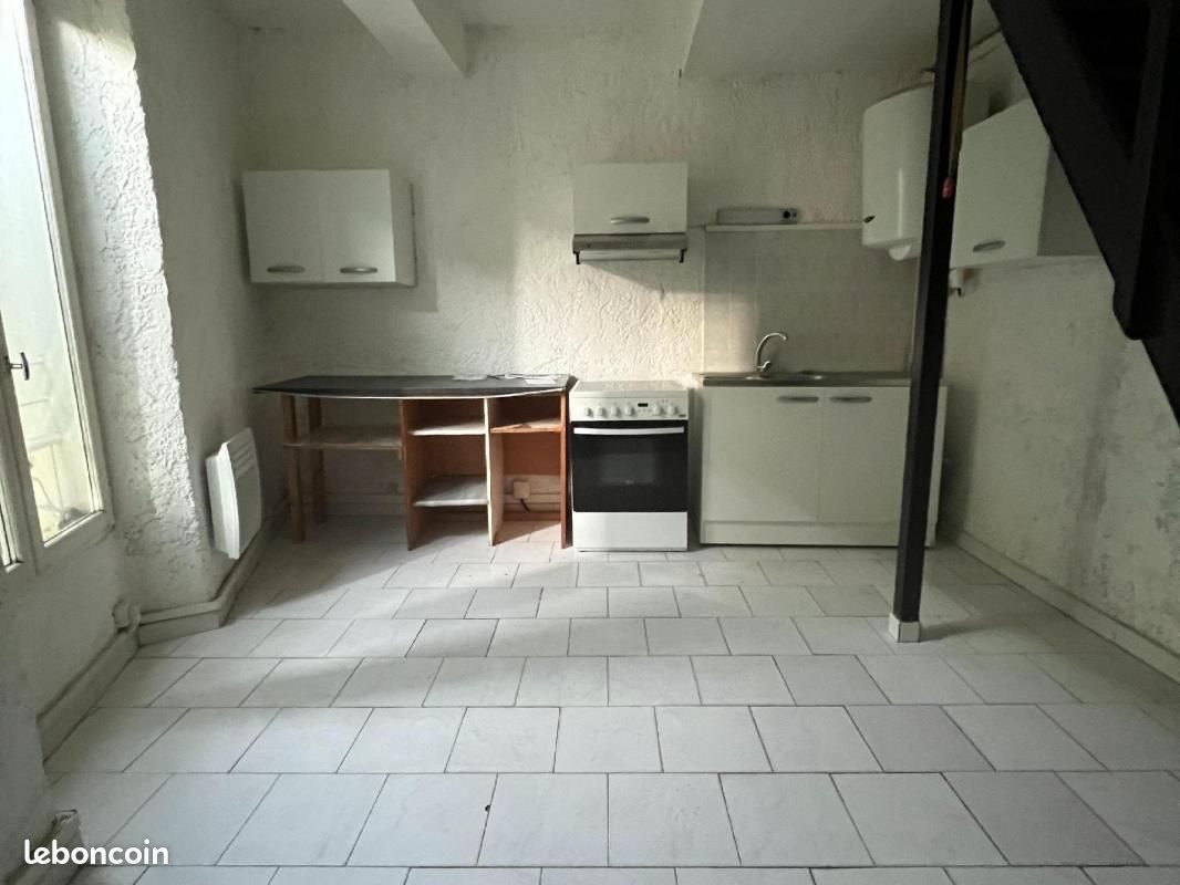 Appartement à louer, 49m², Eyguières