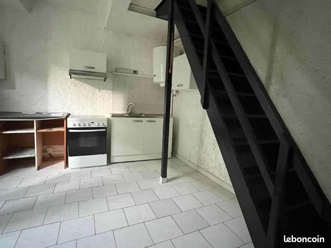 Appartement à louer, 49m², Eyguières