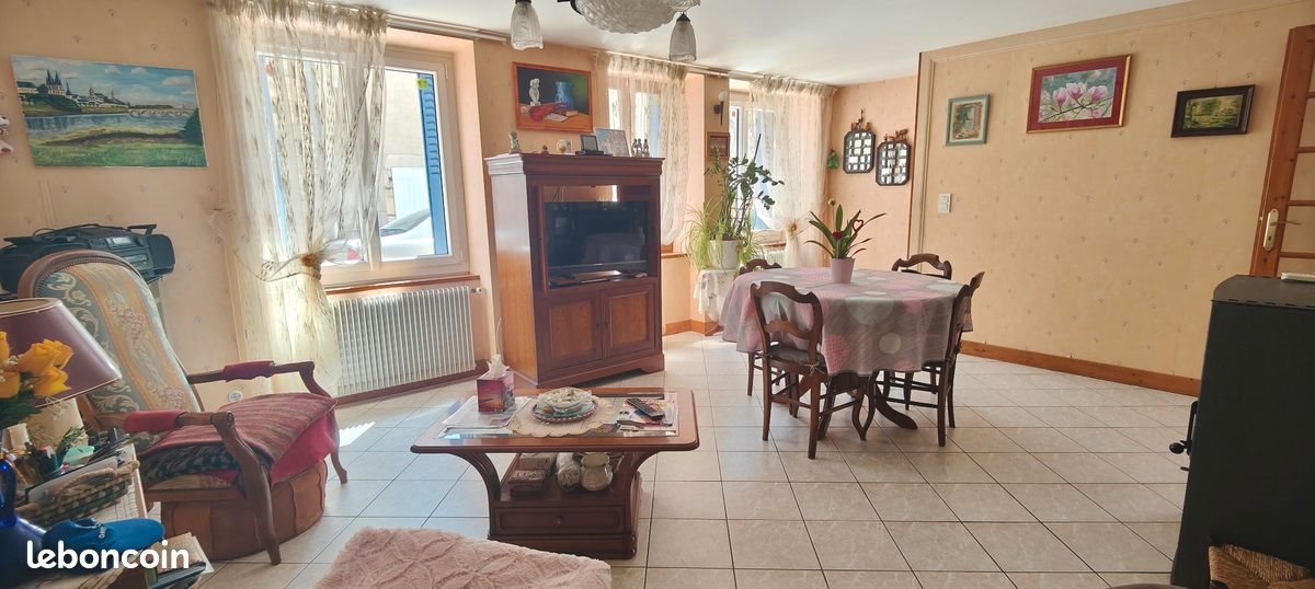 Maison à vendre, 107m², Saint-Myon