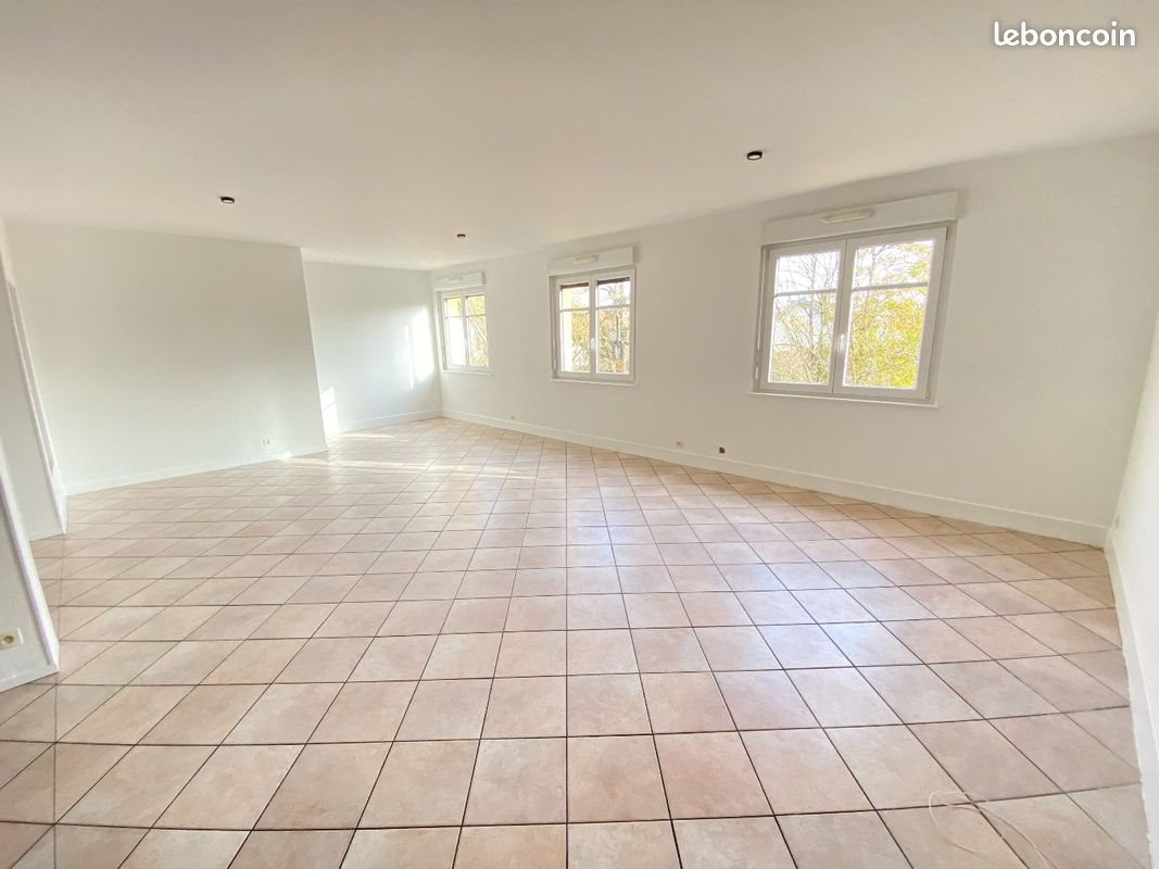 Appartement à louer, 167m², Danjoutin