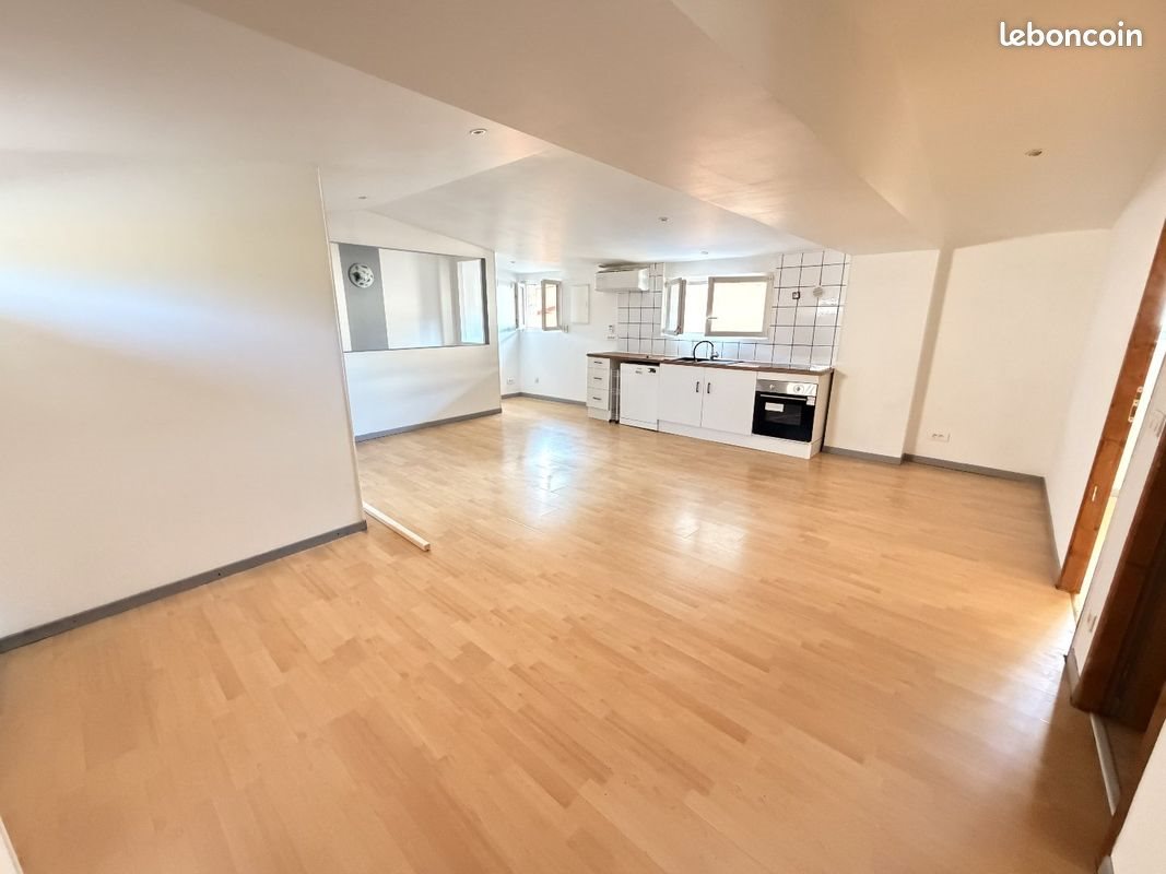 Appartement à louer, 50m², L'Isle-sur-le-Doubs