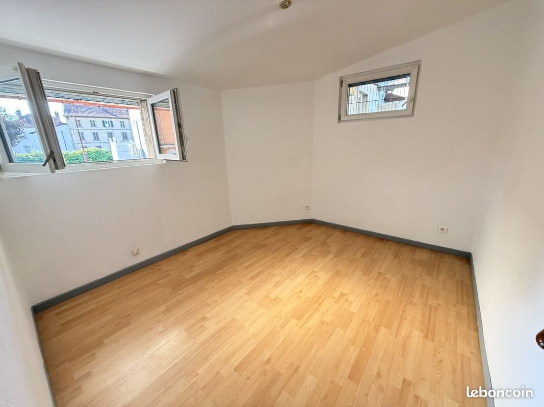 Appartement à louer, 50m², L'Isle-sur-le-Doubs