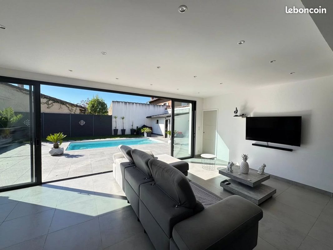 Maison à vendre, 145m², Saint-Sulpice-la-Pointe
