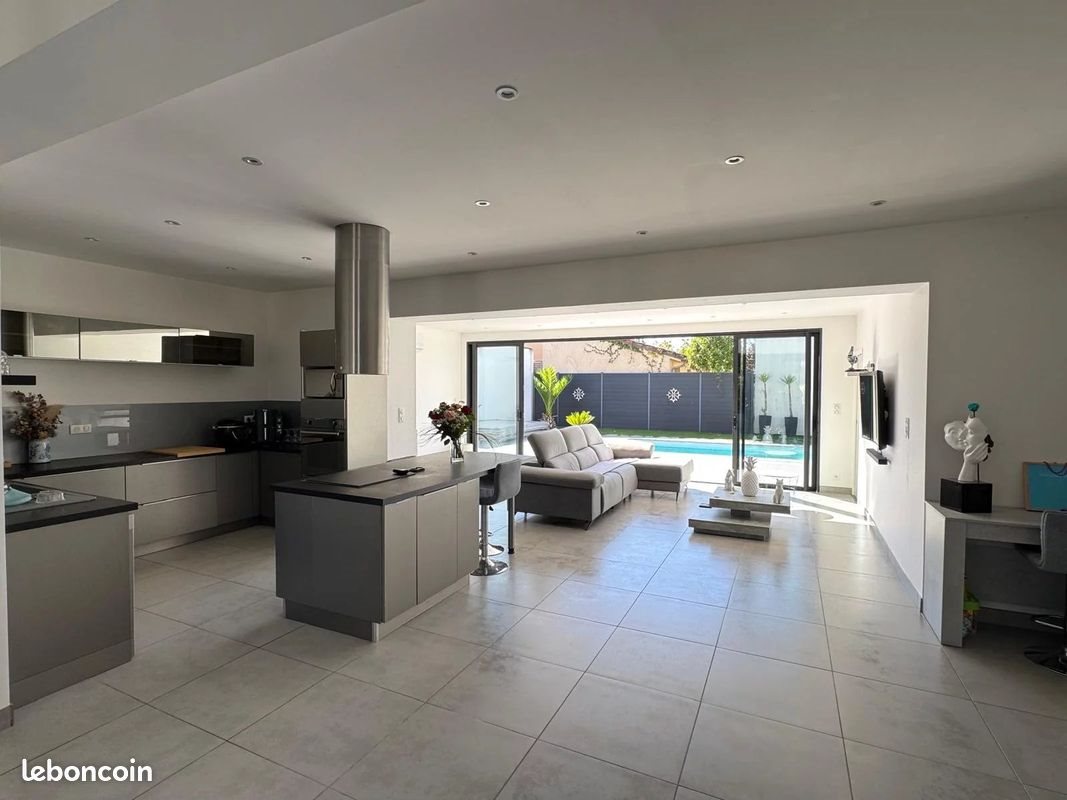 Maison à vendre, 145m², Saint-Sulpice-la-Pointe