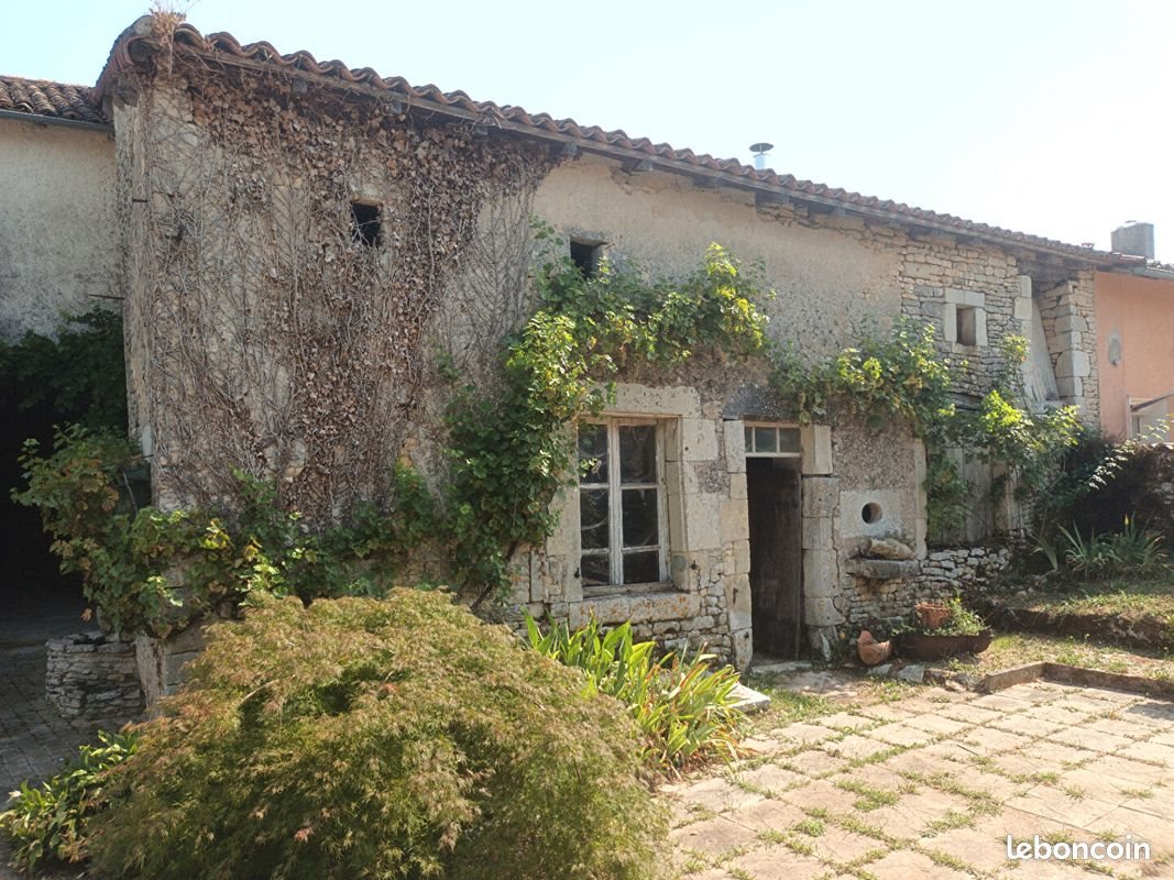 Maison à vendre, 220m², Champagné-le-Sec