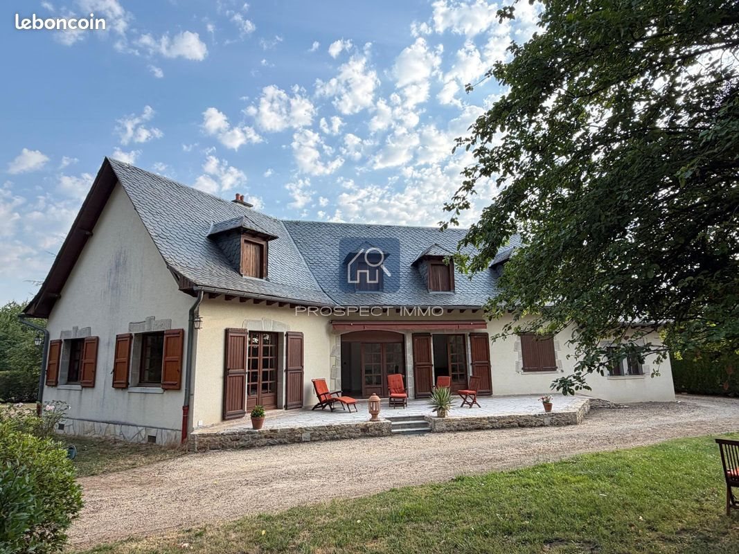 Maison à vendre, 200m², Laissac