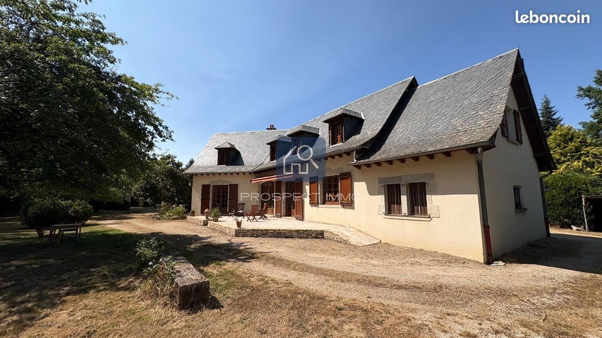 Maison à vendre, 200m², Laissac