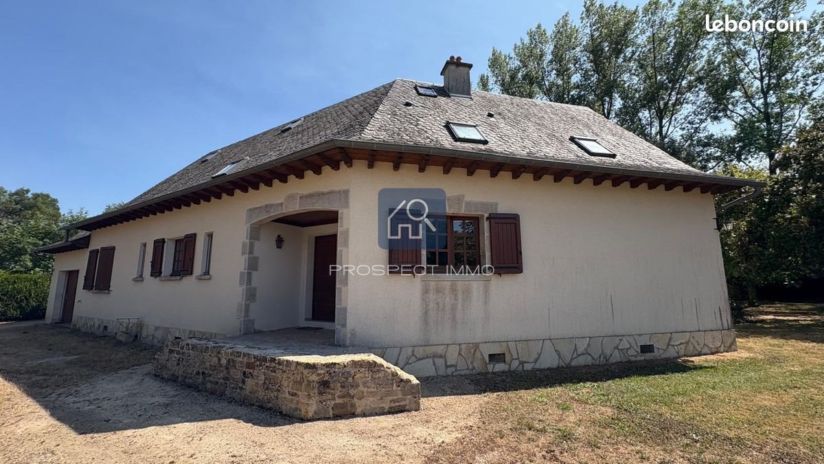 Maison à vendre, 200m², Laissac