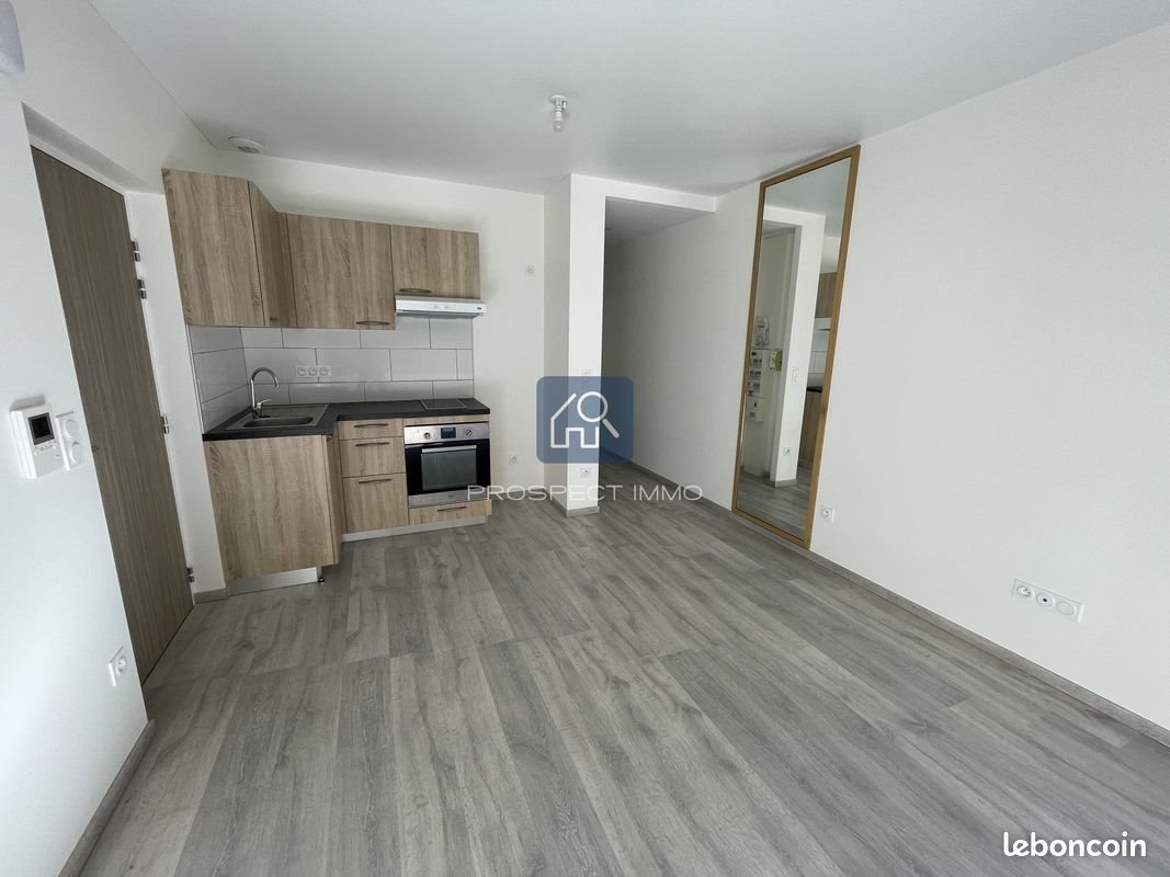 Appartement à louer, 42m², Laissac