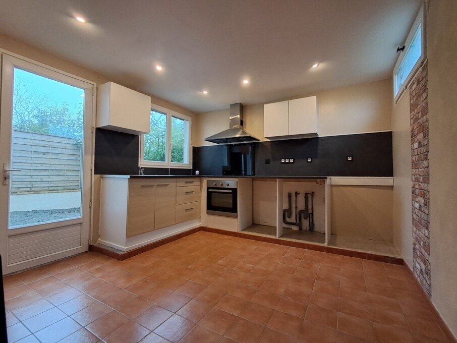 Appartement à louer, 55m², Uzel