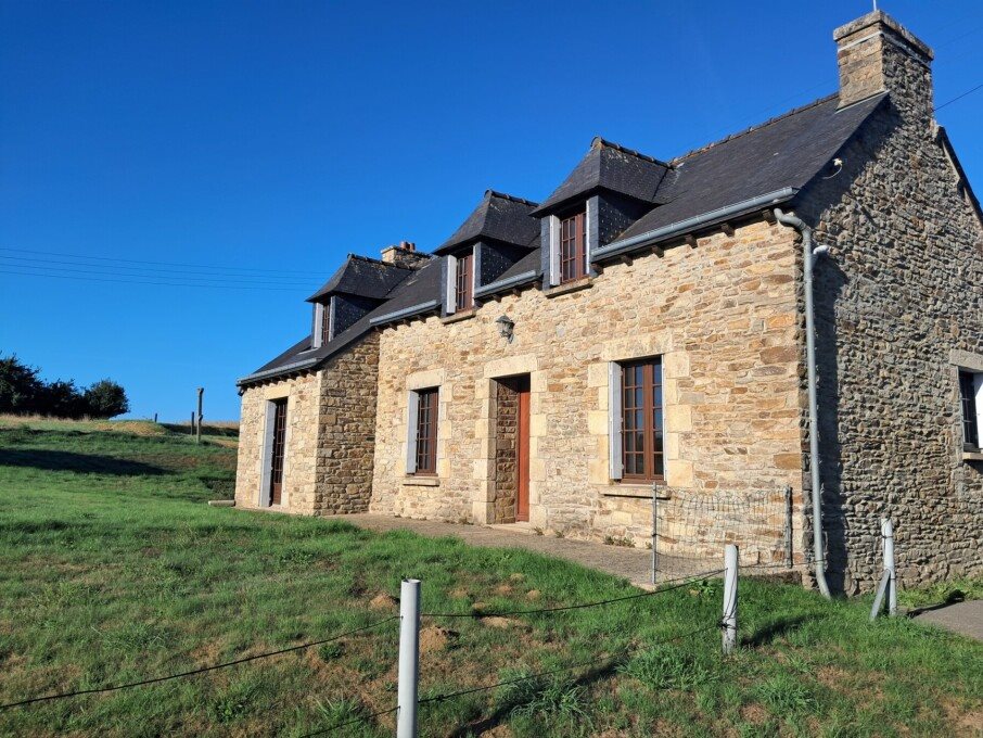 Maison à louer, 107m², Plémet