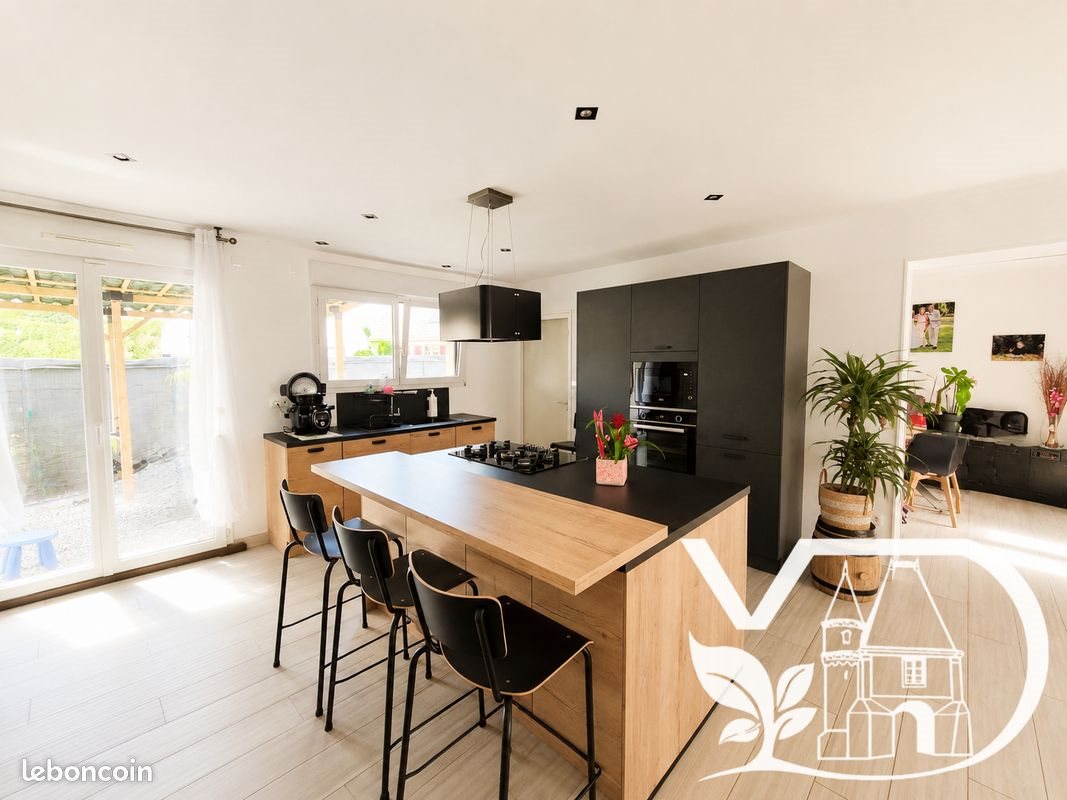 Maison à vendre, 115m², La Neuville-en-Hez
