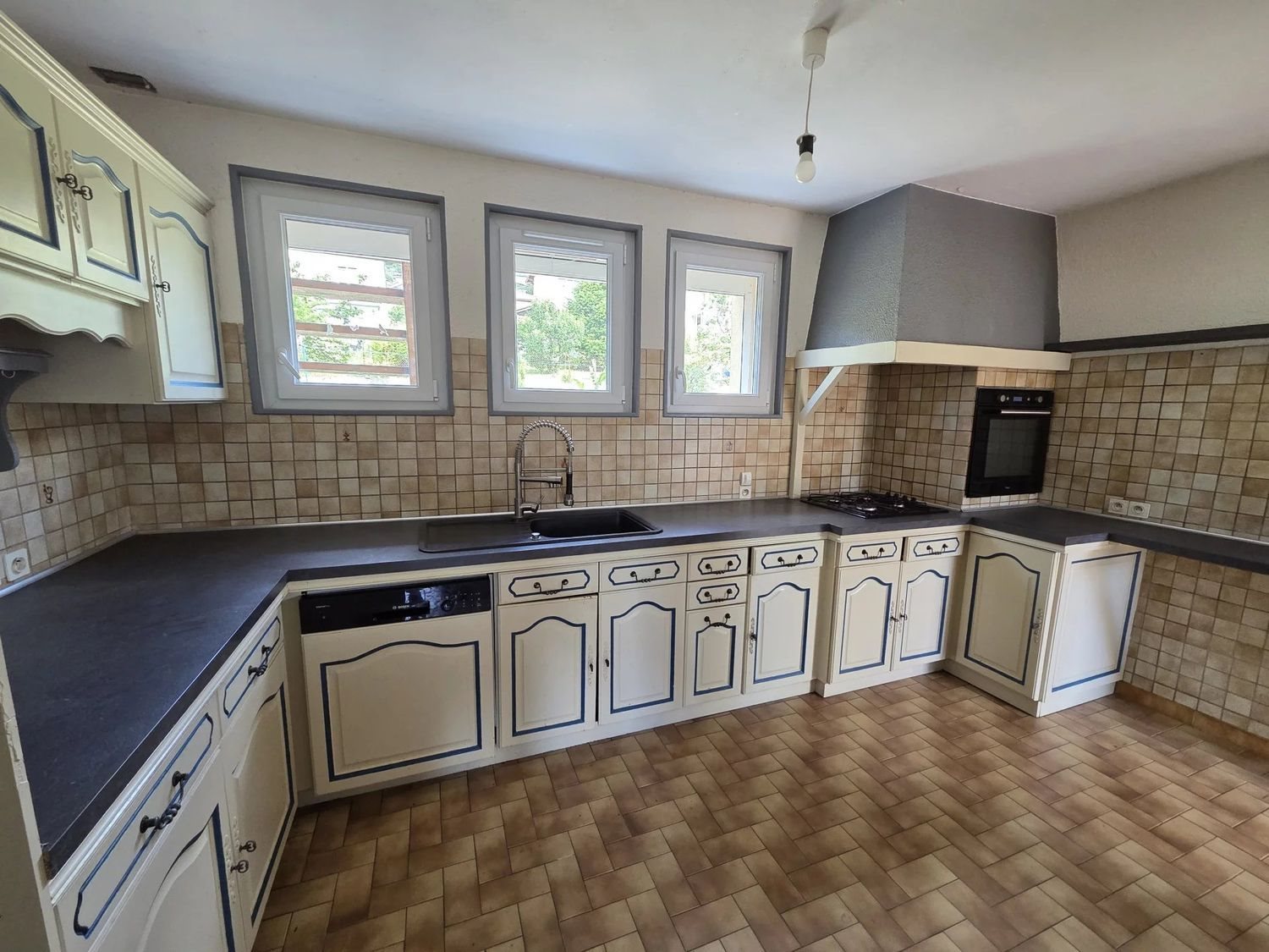Maison à vendre, 146m², Lamastre