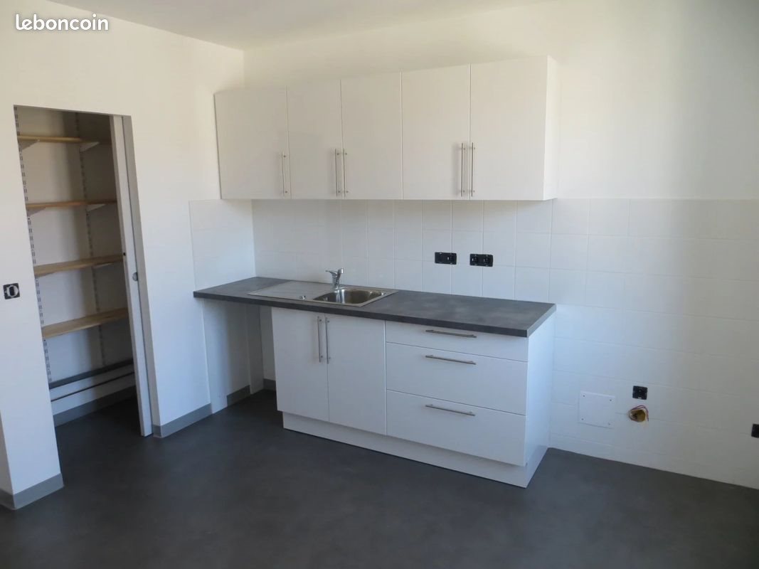 Appartement à louer, 65m², Lamastre