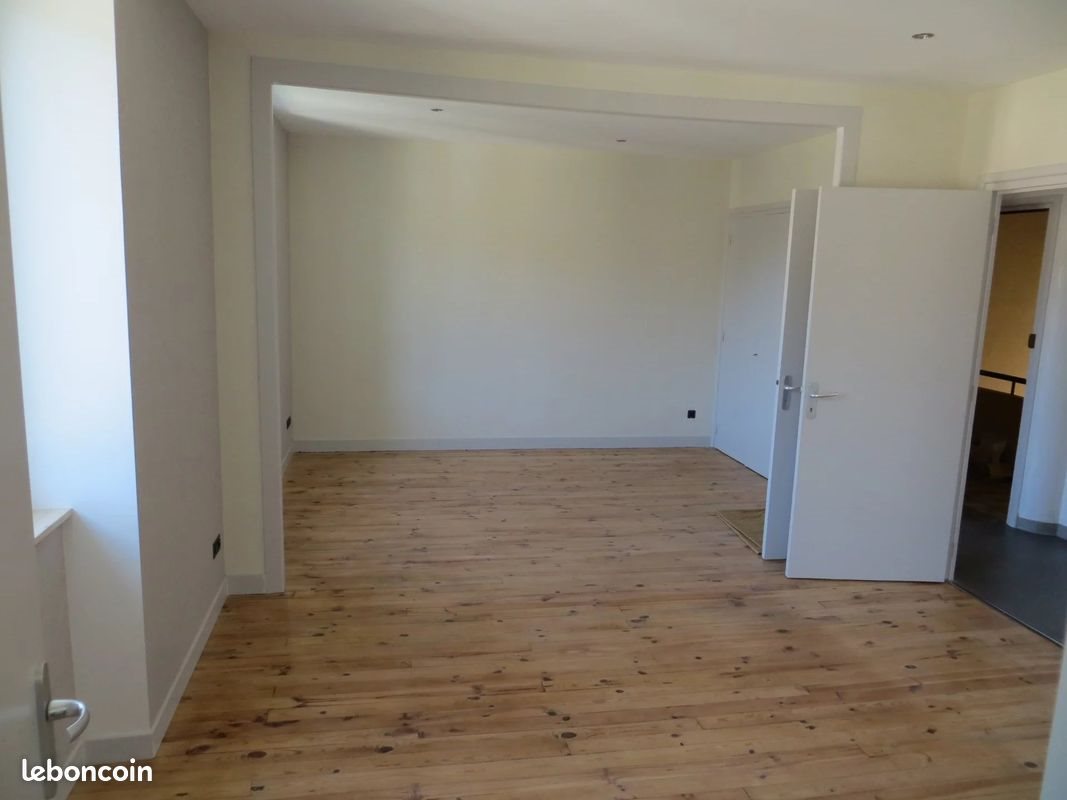 Appartement à louer, 65m², Lamastre