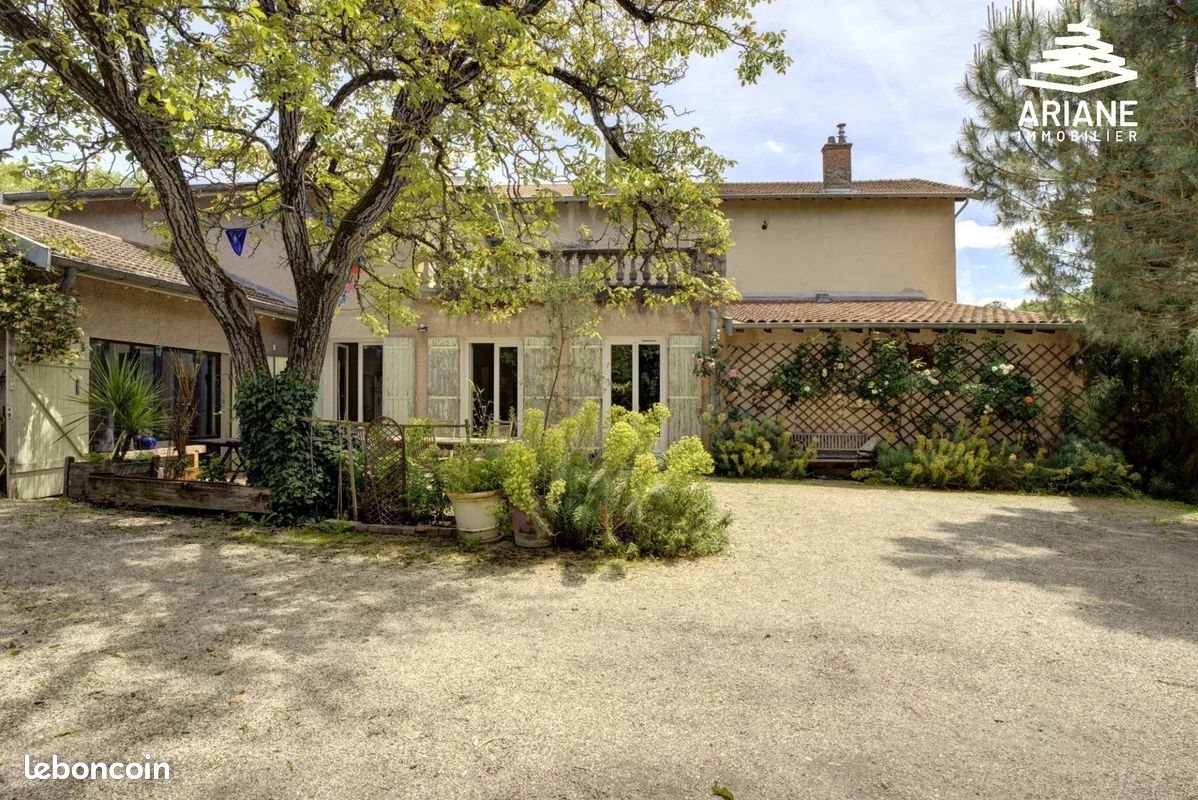 Maison à vendre, 210m², Sainte-Foy-lès-Lyon