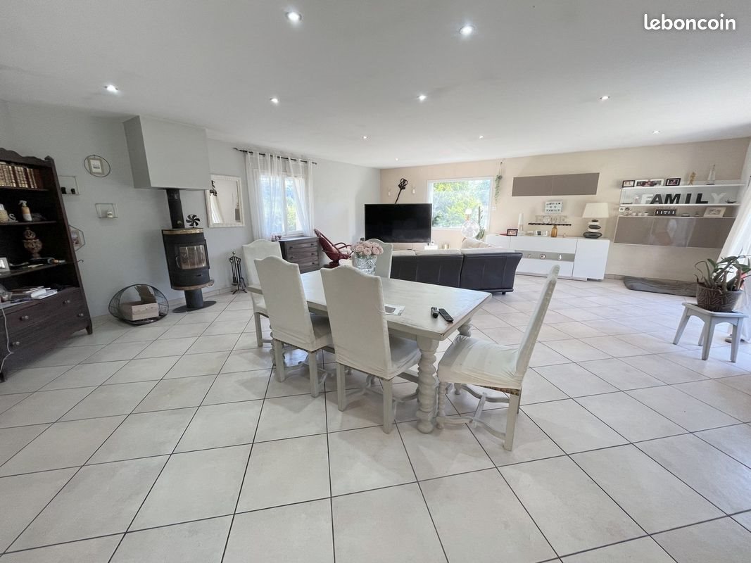 Maison à vendre, 154m², Désaignes