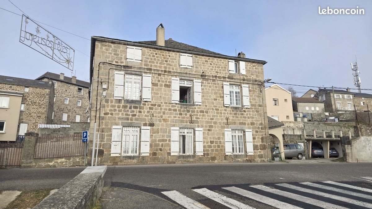 Appartement à louer, 47m², Saint-Agrève