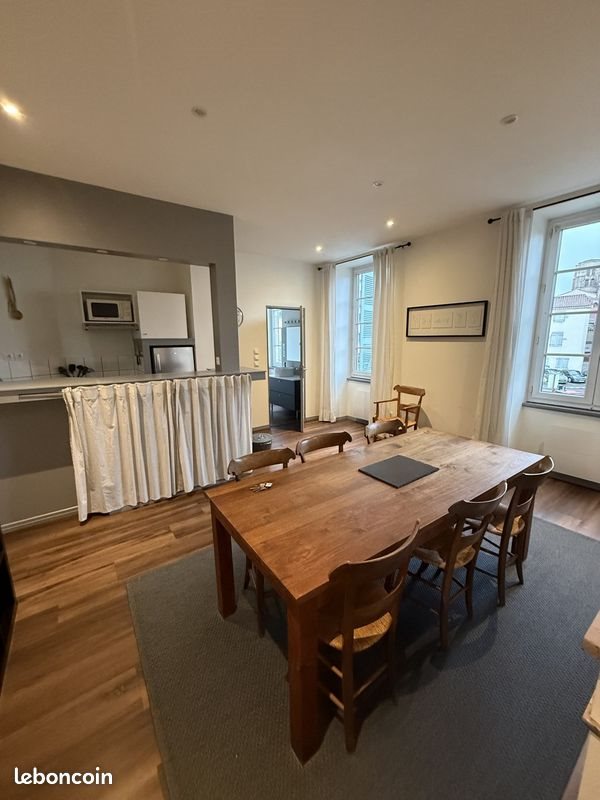 Appartement à louer, 81m², Montbrison