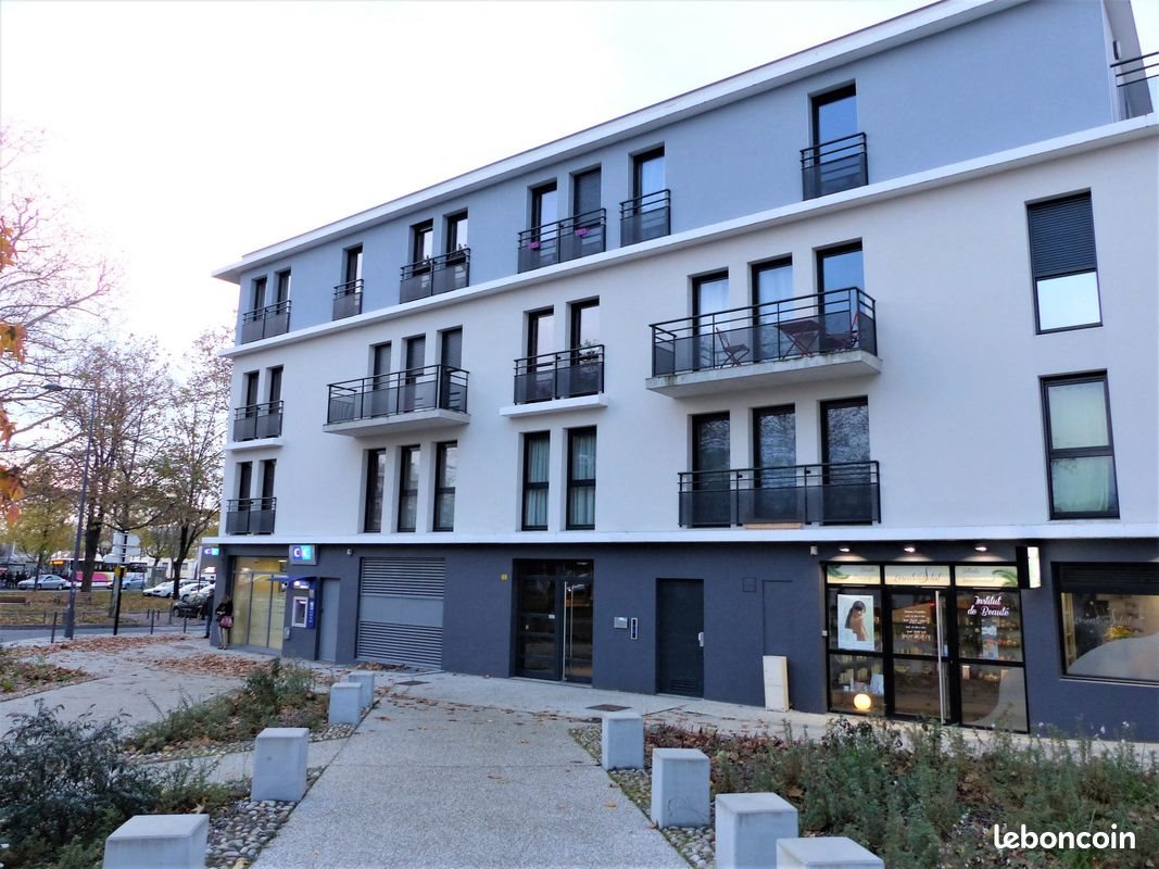 Appartement à louer, 48m², Saint-Etienne
