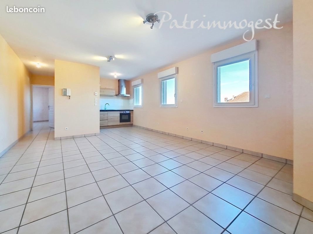 Appartement à louer, 50m², Balbigny