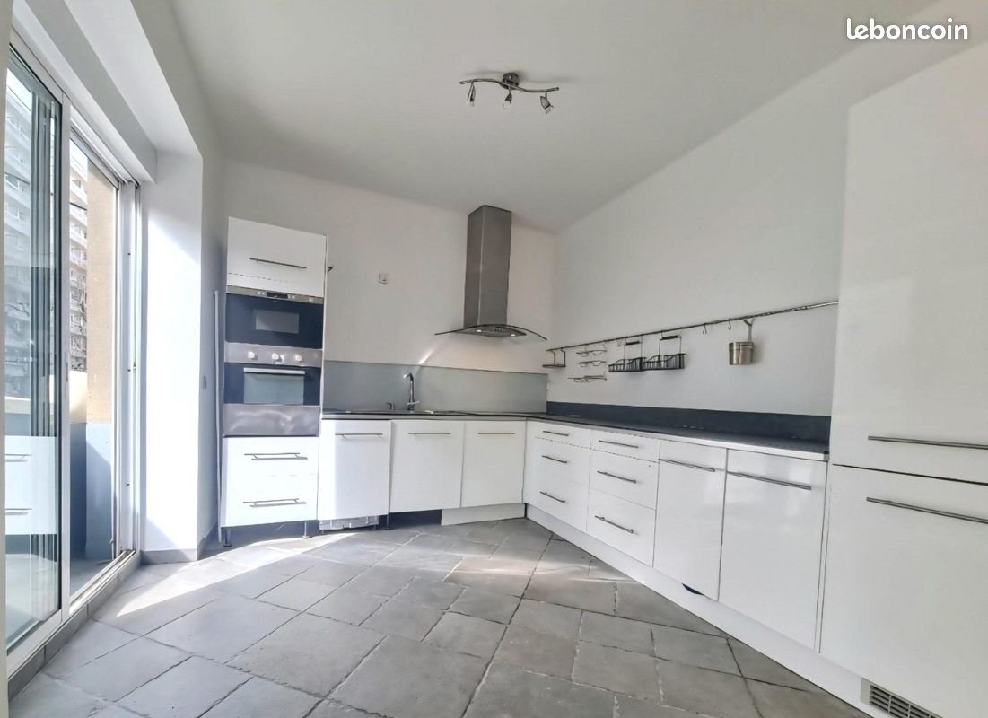 Appartement à louer, 74m², Saint-Étienne