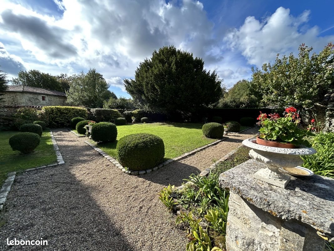 Maison à vendre, 188m², Saint-Claud