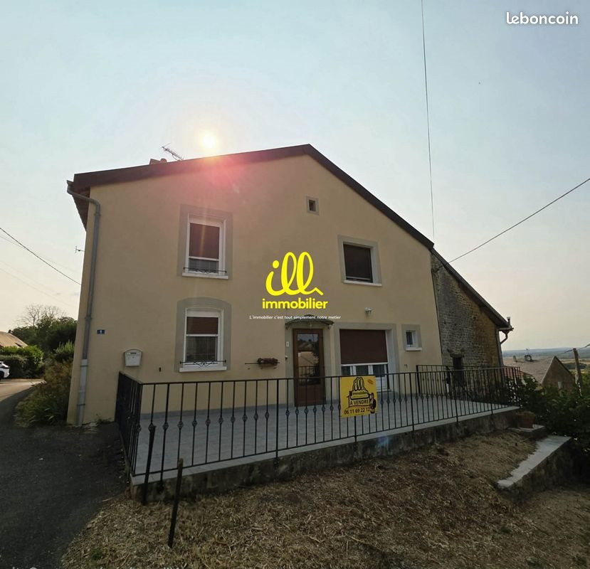 Maison à vendre, 128m², Mouzon