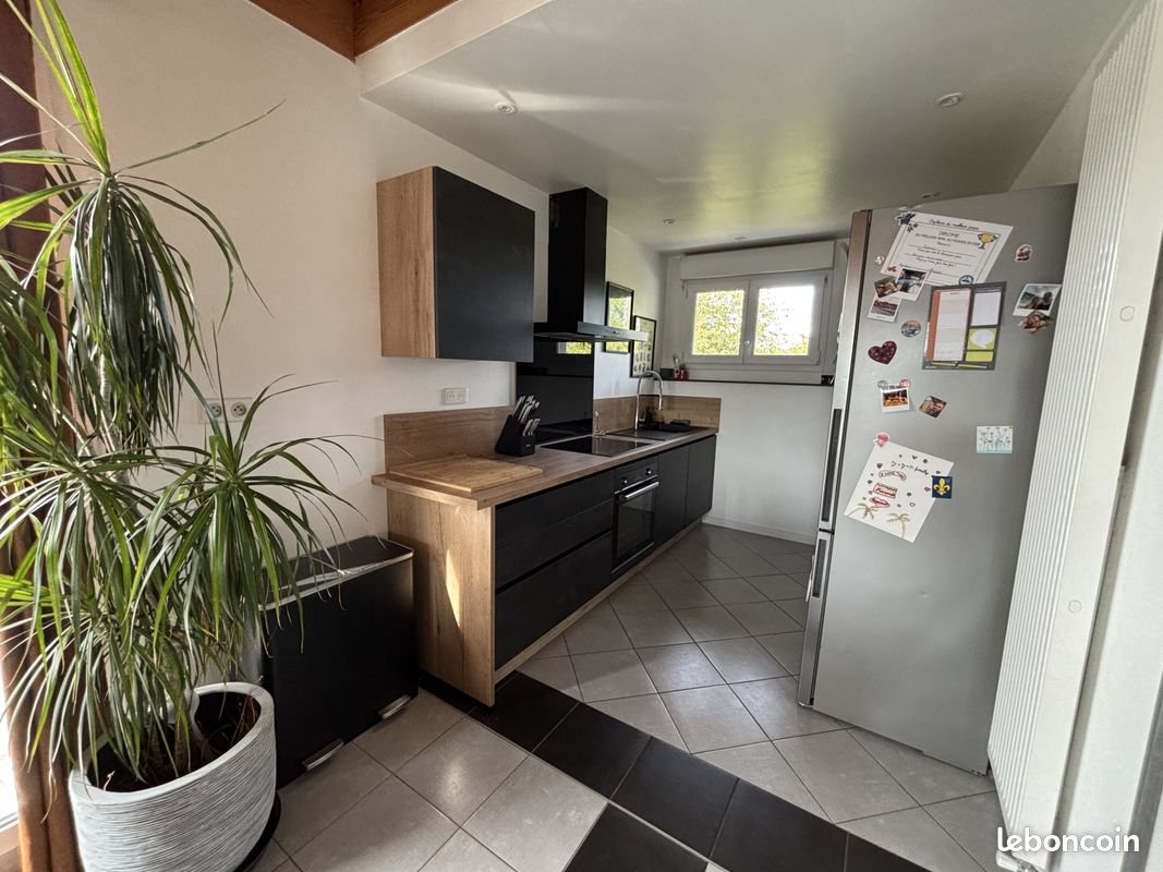 Appartement à louer, 93m², Mathay