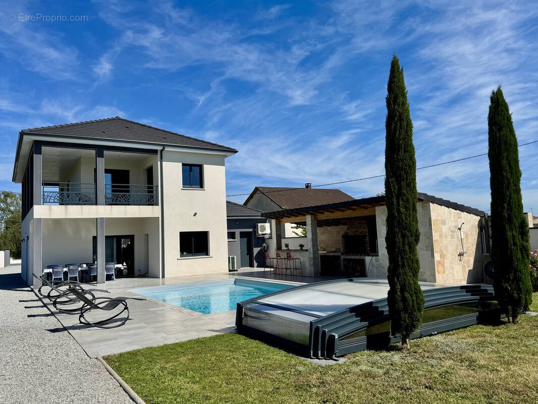 Maison à vendre, 240m², Yzeure