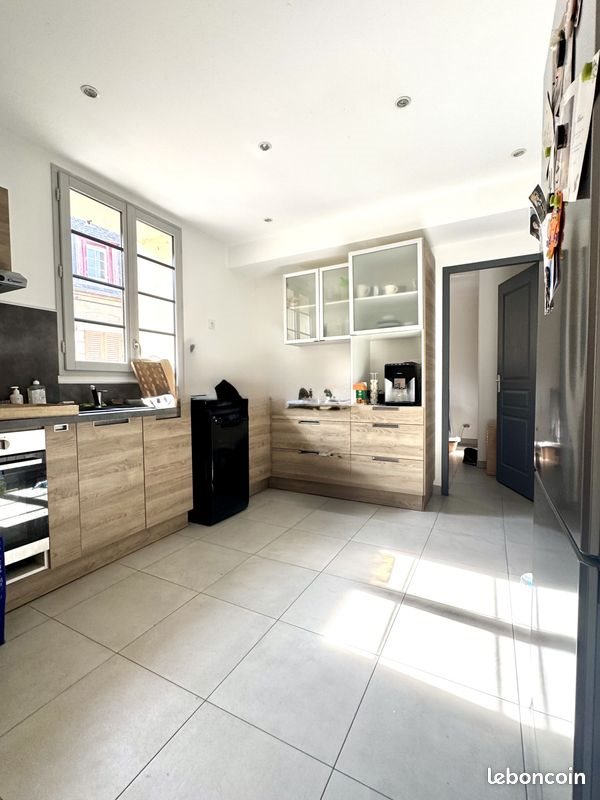 Appartement à vendre, 250m², Moulins