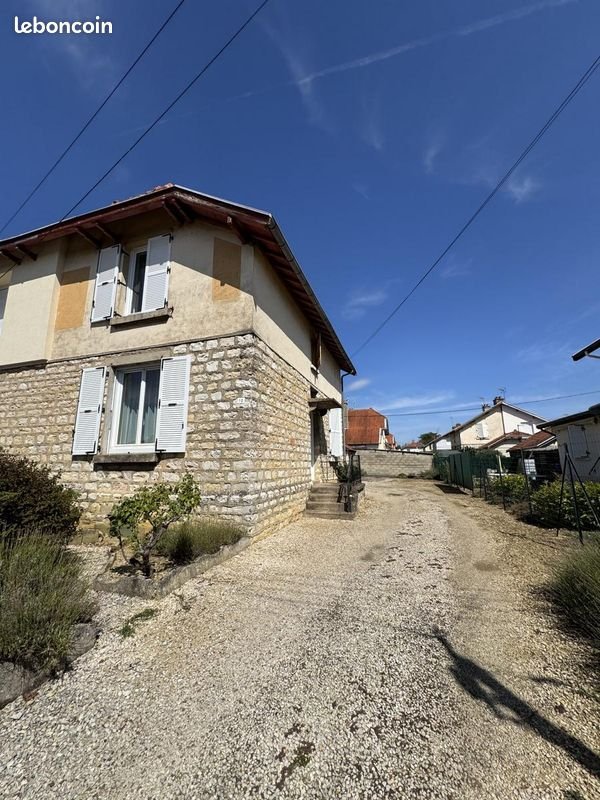 Maison à vendre, 74m², Damparis