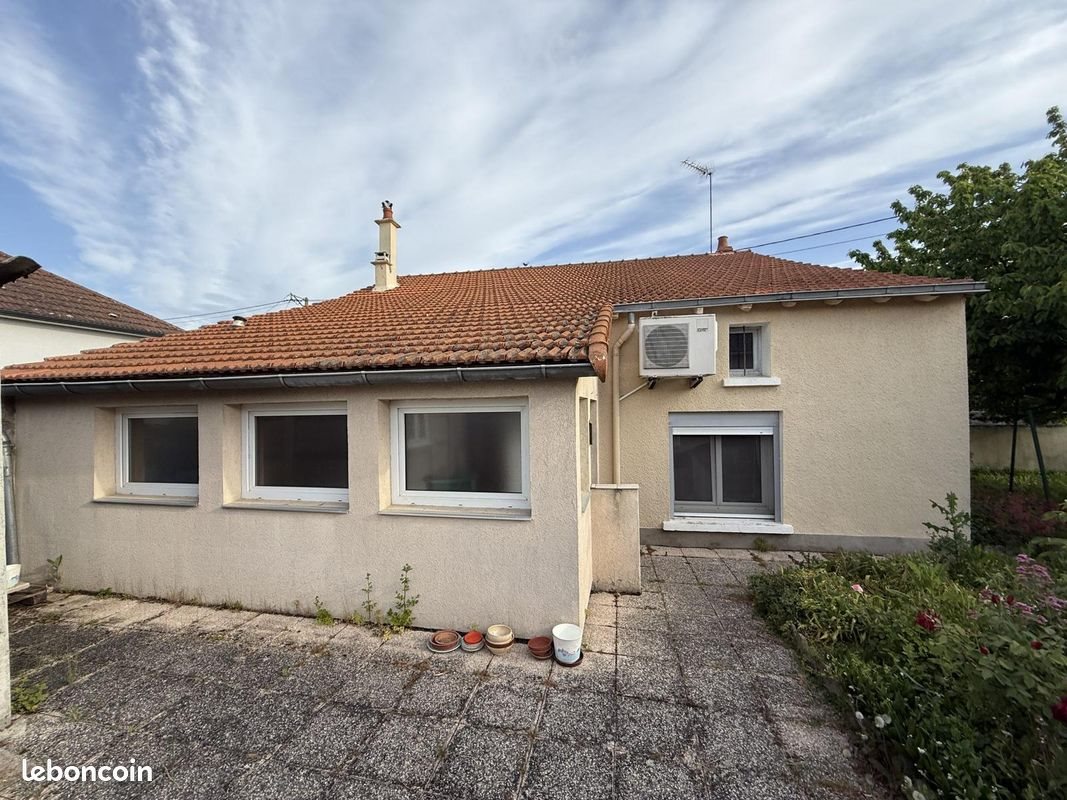 Maison à vendre, 127m², Gannat