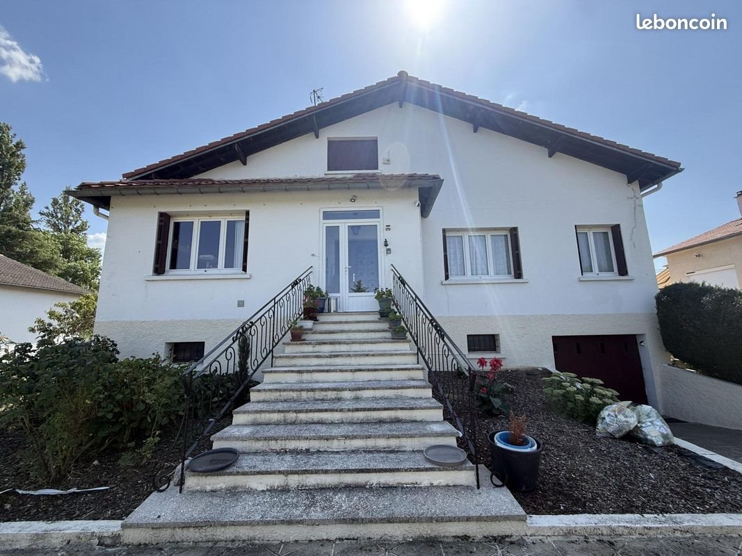 Maison à vendre, 130m², Charmeil