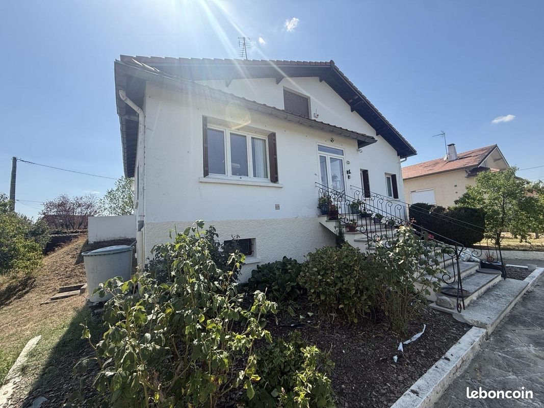 Maison à vendre, 130m², Charmeil