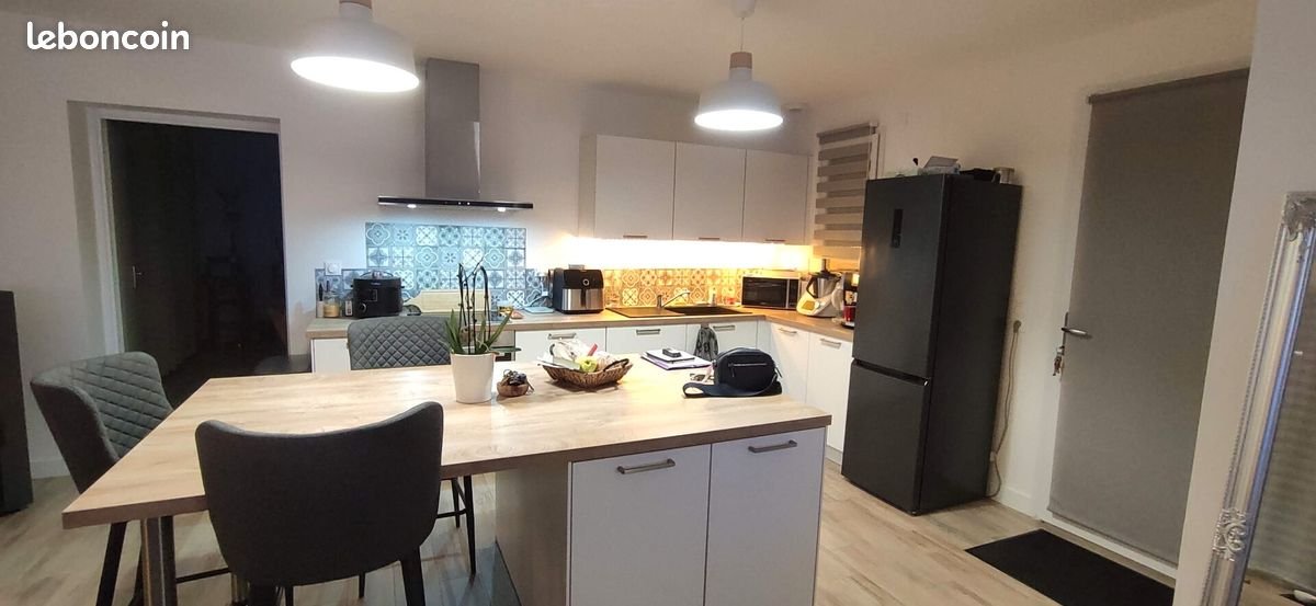 Maison à louer, 97m², Bruyères-et-Montbérault