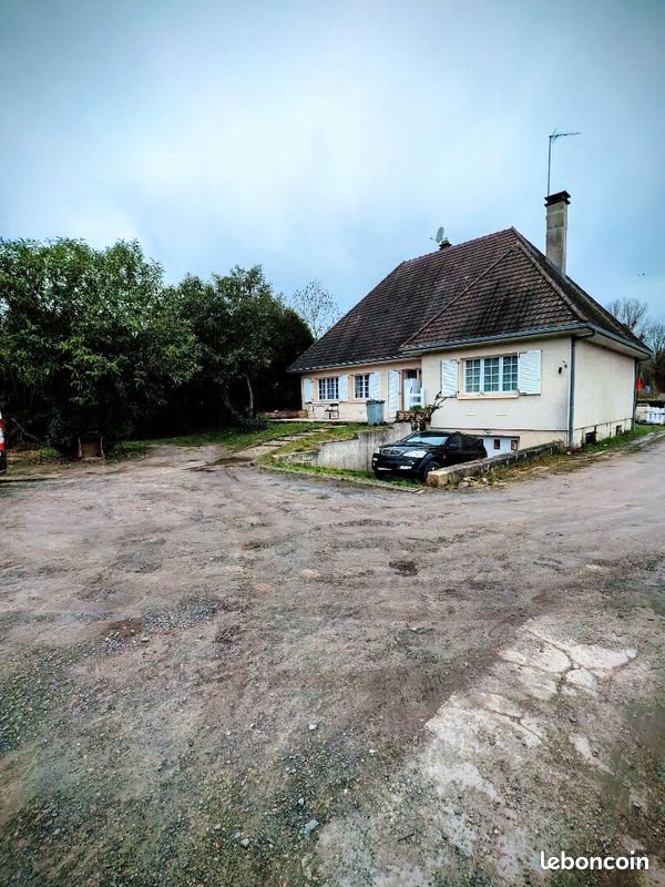 Maison à vendre, 120m², Bruyères-et-Montbérault