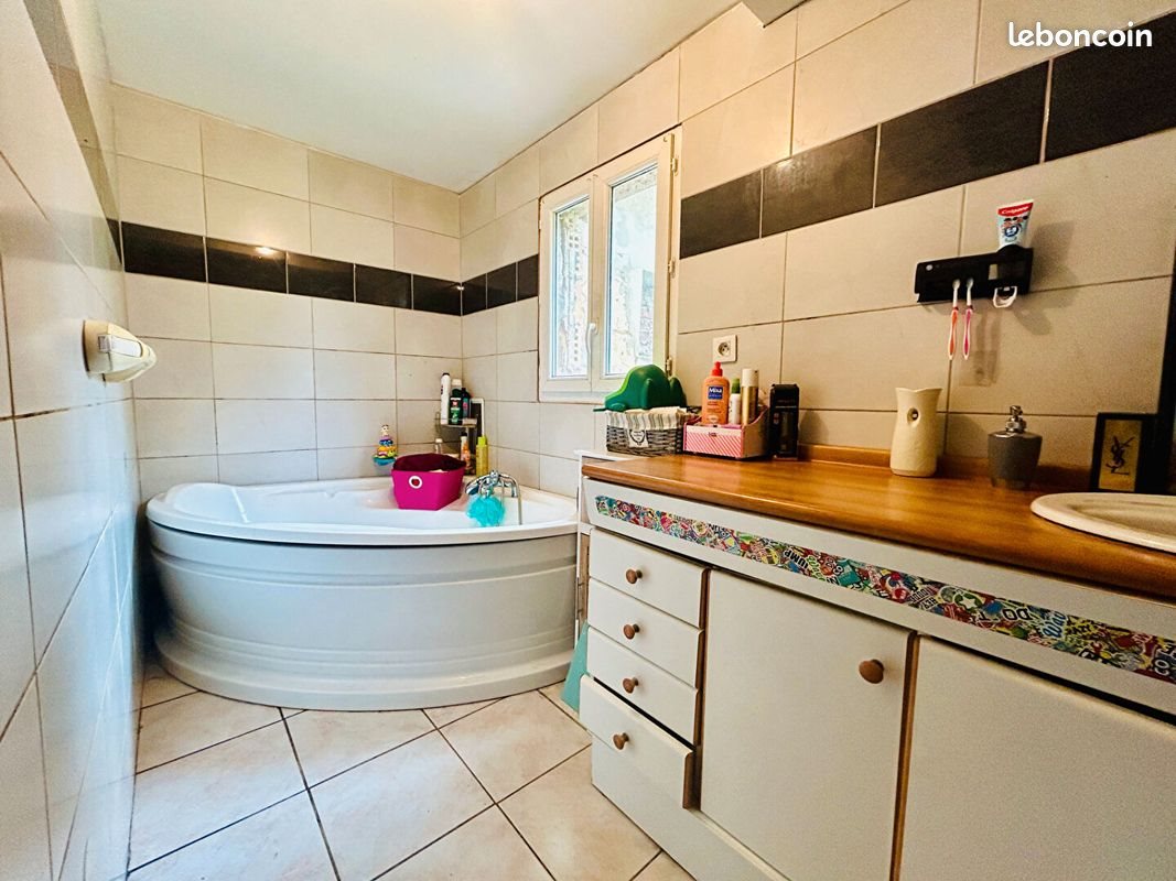 Maison à vendre, 94m², Crépy
