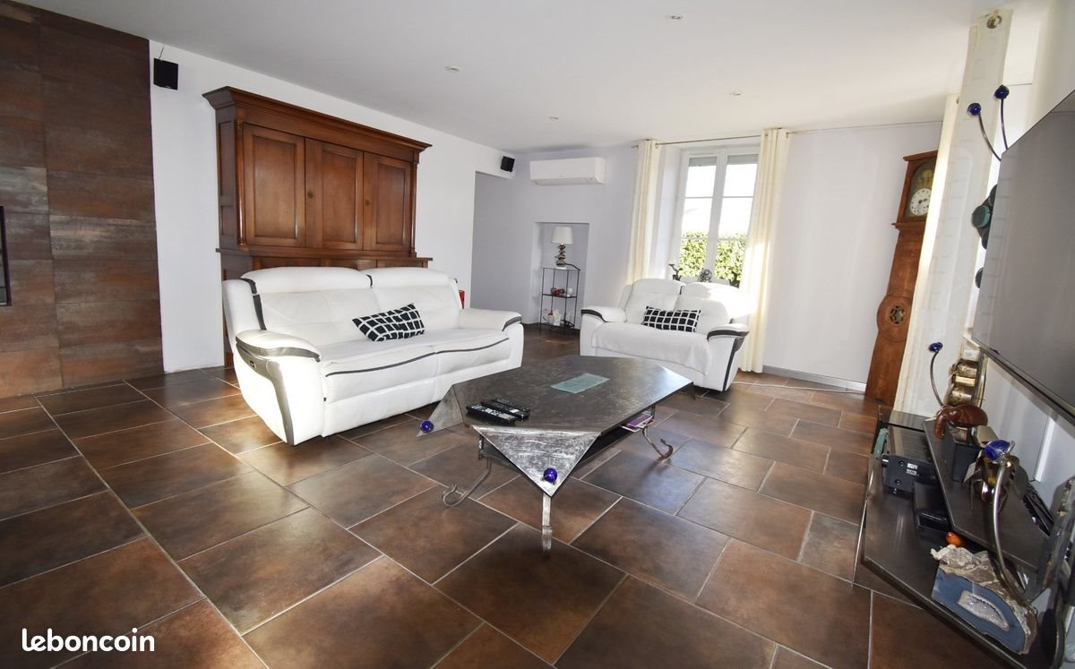 Maison à vendre, 349m², Hauterive