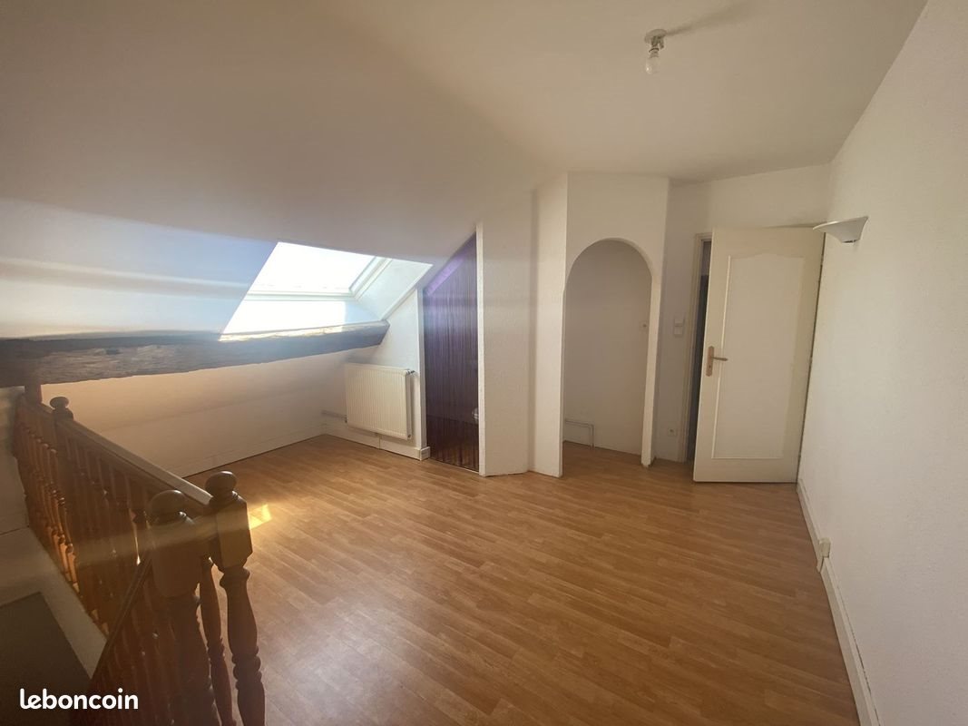 Appartement à louer, 99m², Pusey